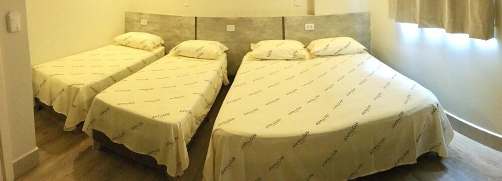 Hotel Avalon Maringa Economico ภายนอก รูปภาพ