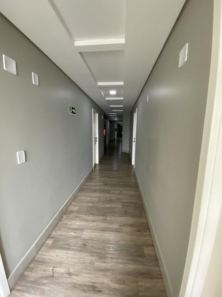 Hotel Avalon Maringa Economico ภายนอก รูปภาพ